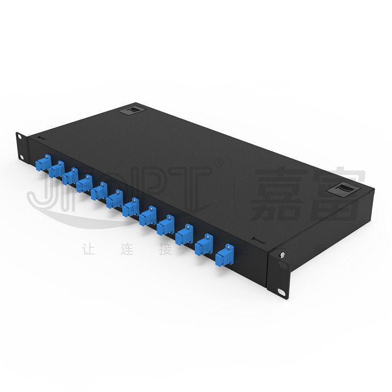 12 SC Port Rack Mount Fiber Patch Panel Dengan Adaptor SC / UPC Dan Kuncir 1m