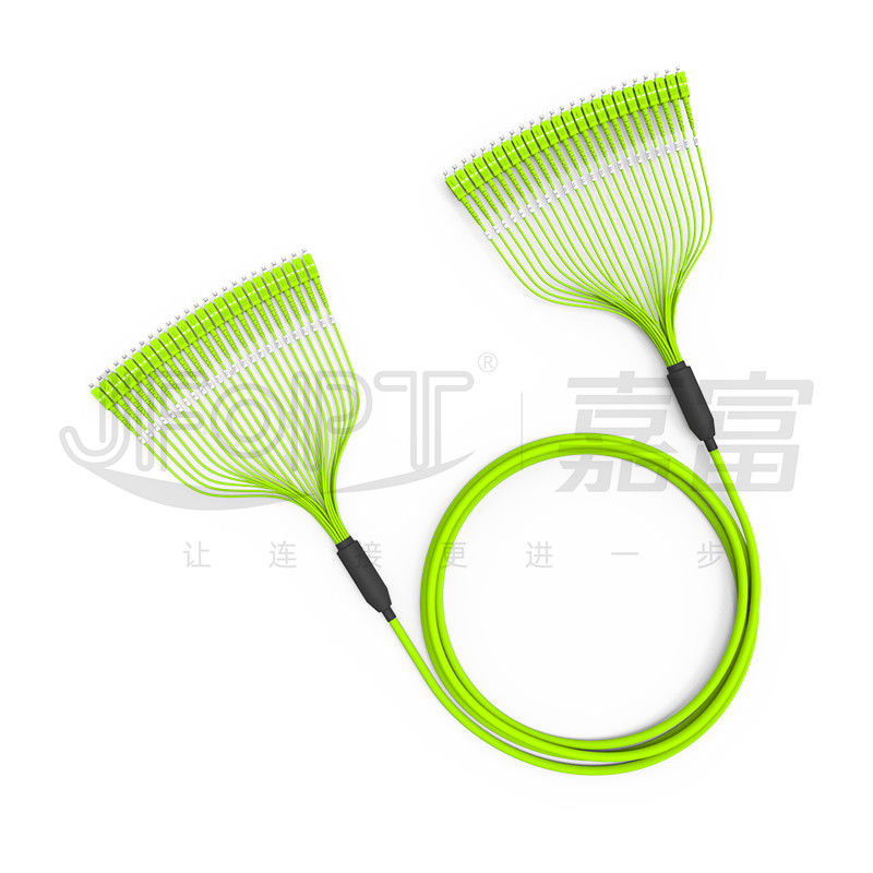 Kabel Serat Optik Bundel Pra Terminasi 24 Inti Multimode OM5 Jaket PVC 0,5m Bercabang Dengan SC / APC