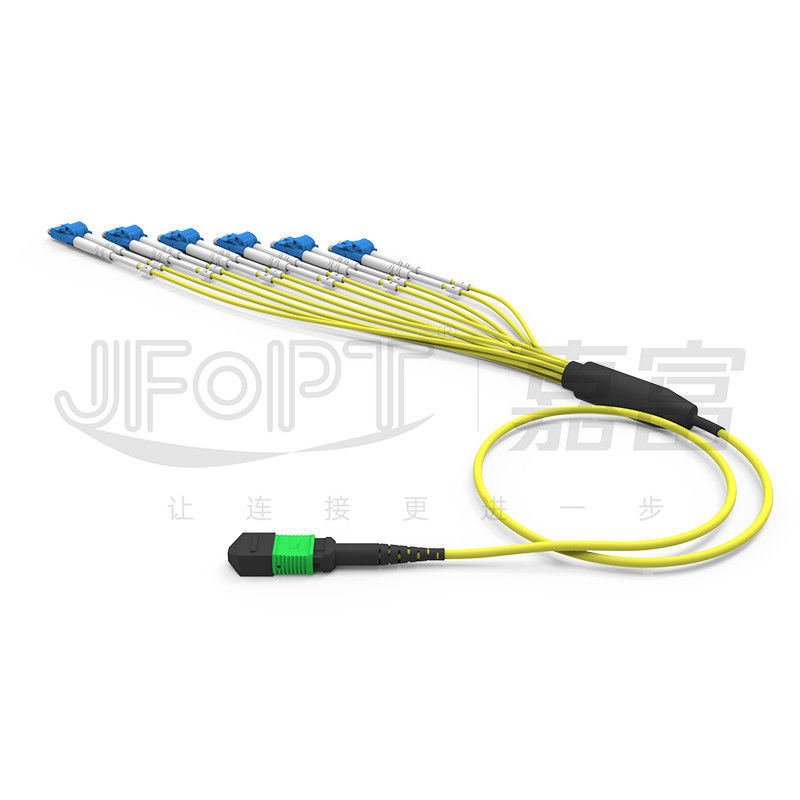 Desain panjang yang tidak sama MPO-LC beradaptasi dengan lingkungan kabel yang kompleks SM Breakout Cable 12 Fiber Customizable LC DX Patch Cord